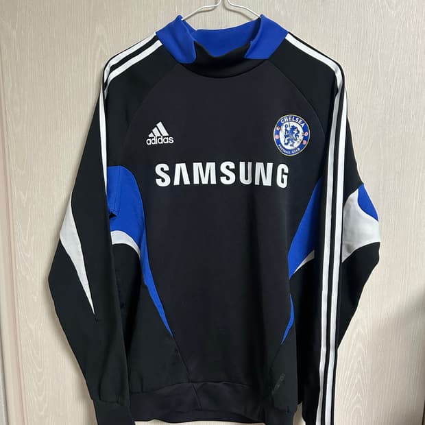 아디다스 첼시 트레이닝 집업 95사이즈팜