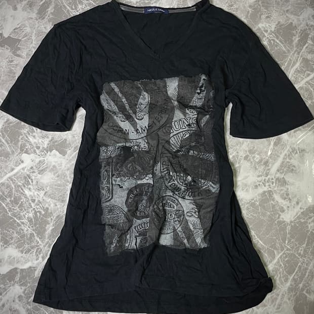 Nicole selecetion v neck t