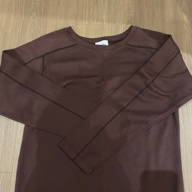 페스토(새상품) 브라운 티셔츠