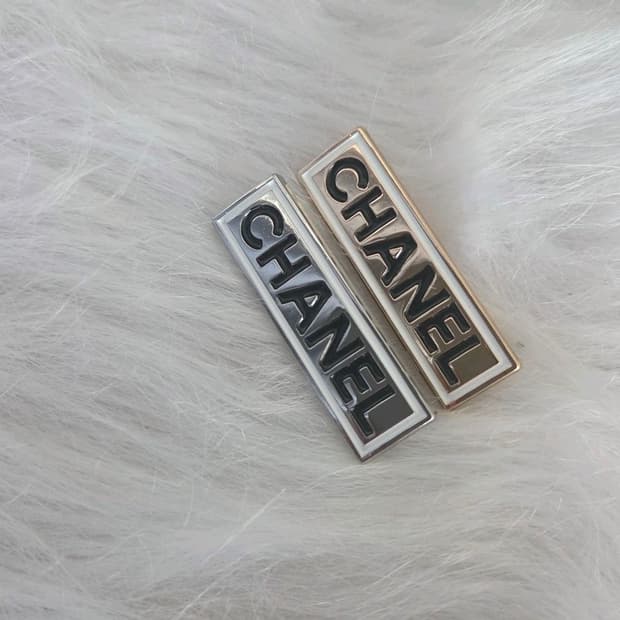 샤넬 브로치