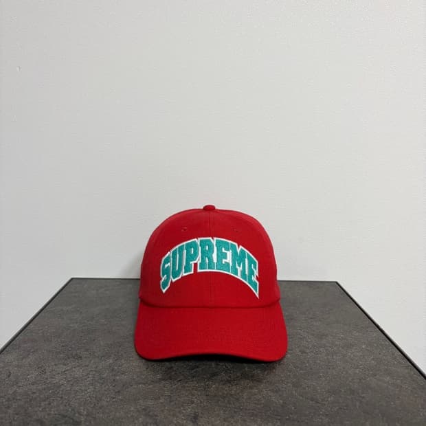 (OS) 슈프림 6패널 볼캡 모자 아크 로고 워시드 레드