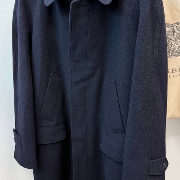 Burberry vintage navy half coat