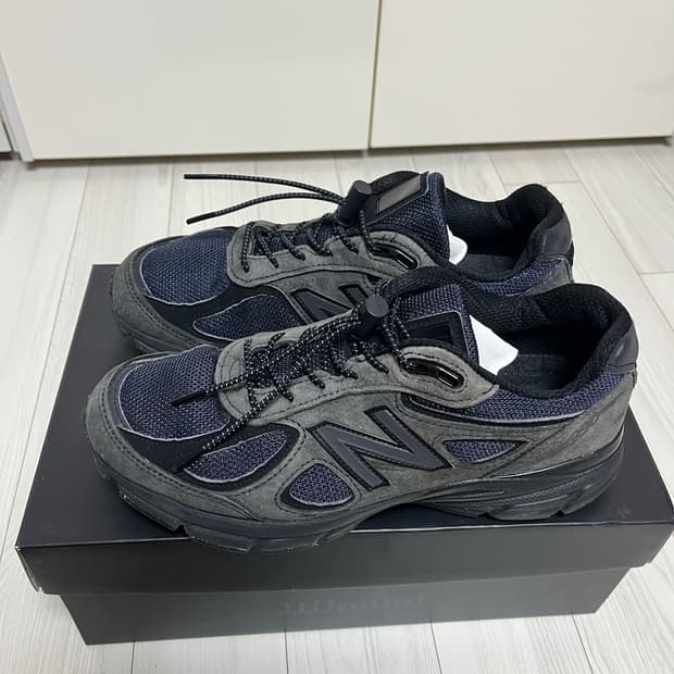 뉴발란스 자운드 990 V4 네이비