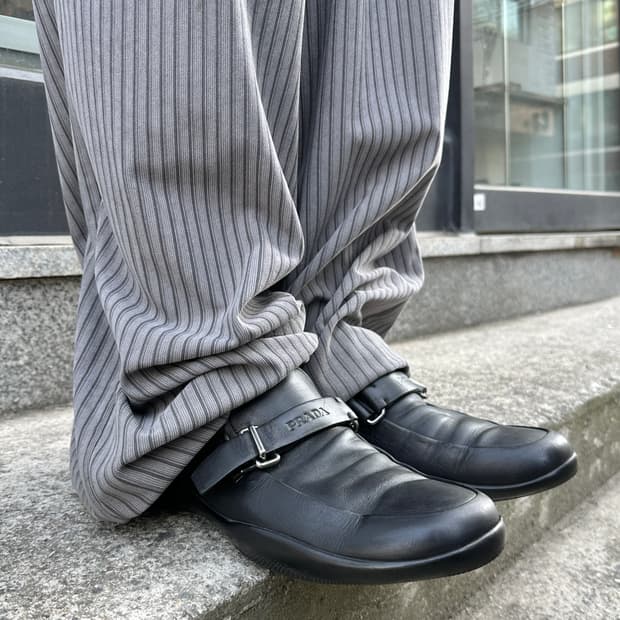 00s 레어 블랙 프라다 스포츠 버클 로퍼