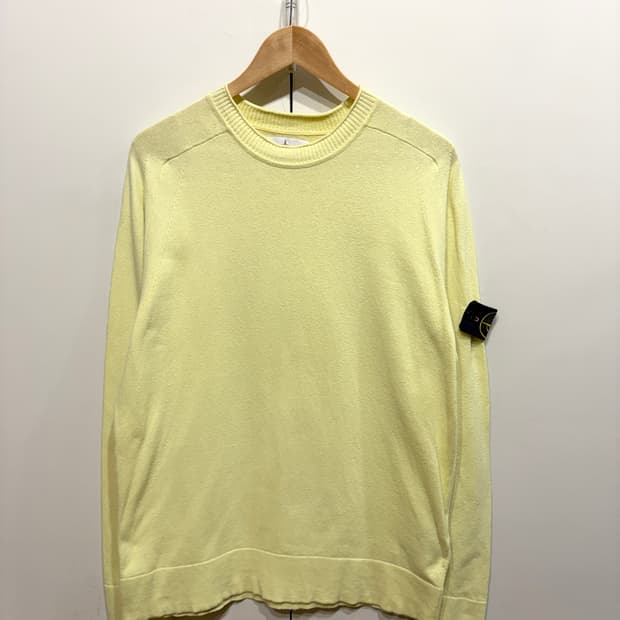 스톤아일랜드 와펜 패치 레몬 니트