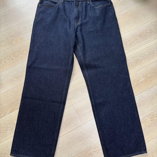 유니클로 je앤더슨 스트레이트진