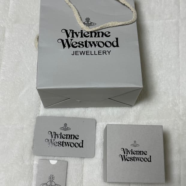 비비안 웨스트우드 런던 오브 펜던트 실버