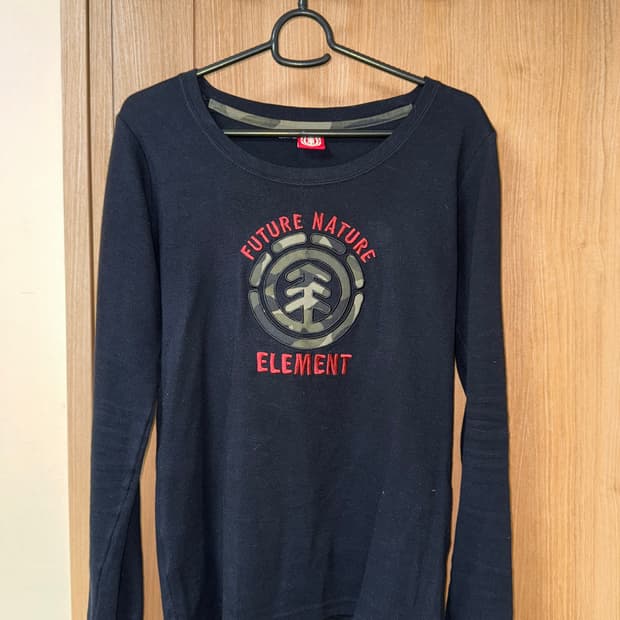 Element 핑거홀 롱슬리브티