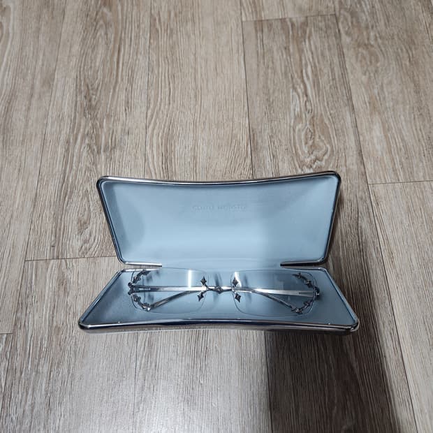 젠틀몬스터 모쉬