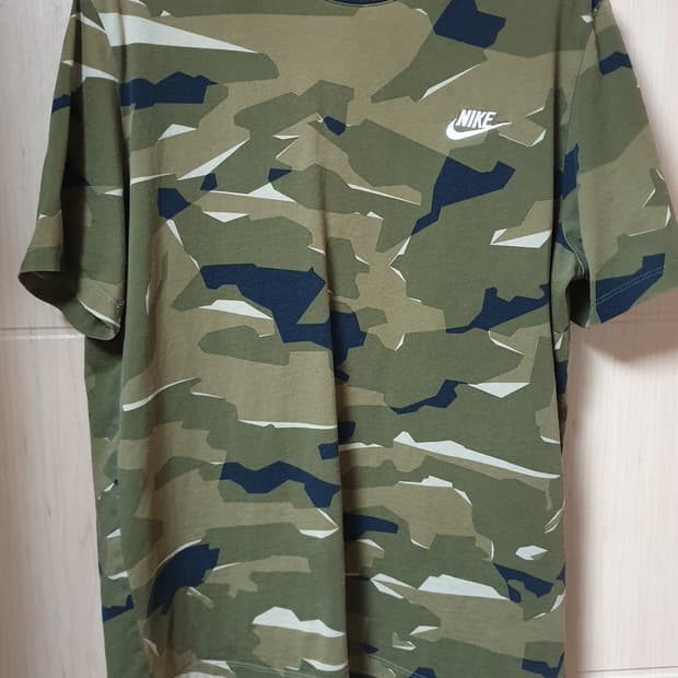 나이키 카모 반팔 티셔츠 L