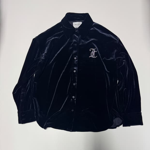 여성 쥬시꾸띄르 로고 자수 벨벳 셔츠 블랙