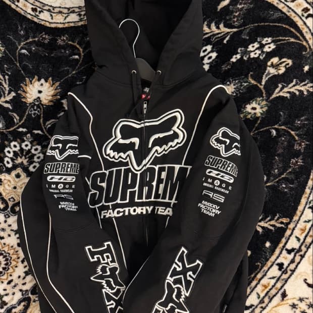 슈프림 x 폭스레이싱 후드집업 m