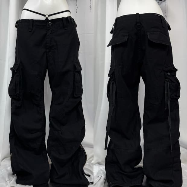 black cargo pants