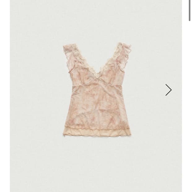 더바넷 Sena Sheer Lace Sleeveless Top_Peach