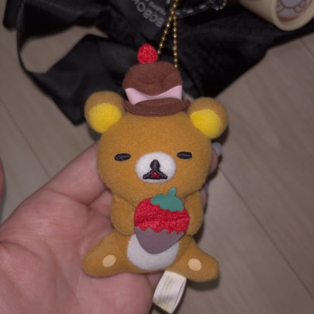 리락쿠마 딸기퐁듀 키링