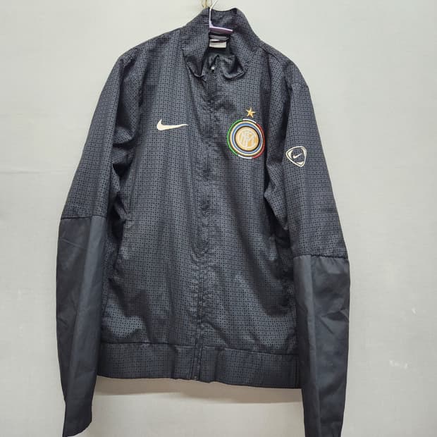 나이키 인터밀란 마크 펀칭 디테일 바람막이 S(S) 남여공영