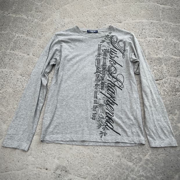 (T graphics)lettering long sleeve t