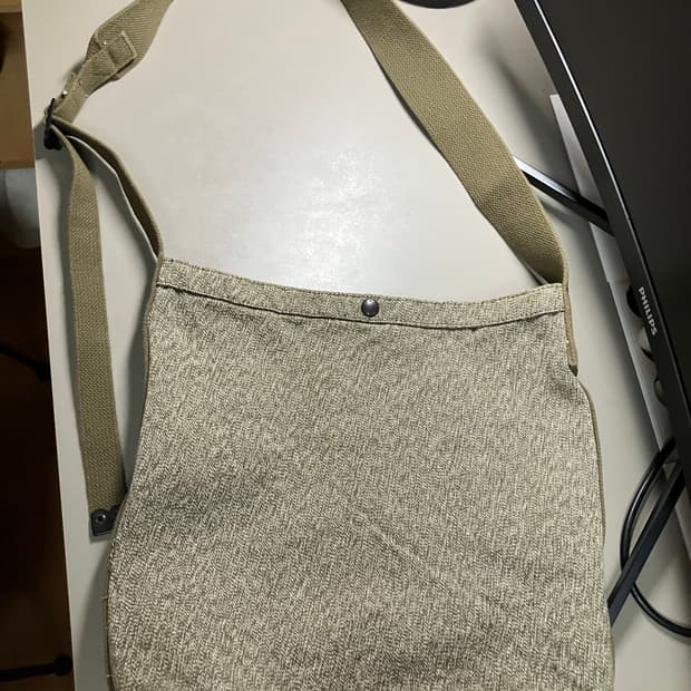 나이젤카본 스위스 아미 메일 백