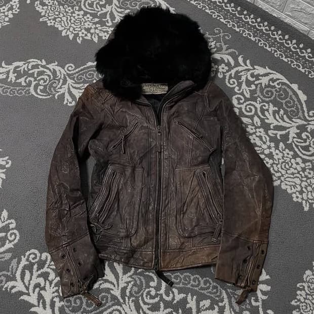 퍼 후드 슬림핏 가죽 자켓