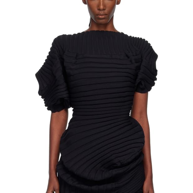 ISSEY MIYAKE 블랙 니트 애즈 잇 이즈 탑