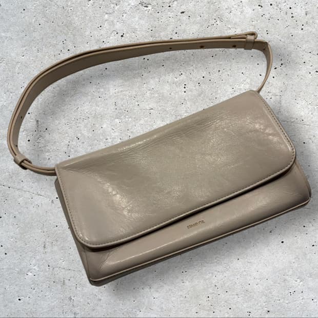 스탠드오일 버터백 크림 숄더백