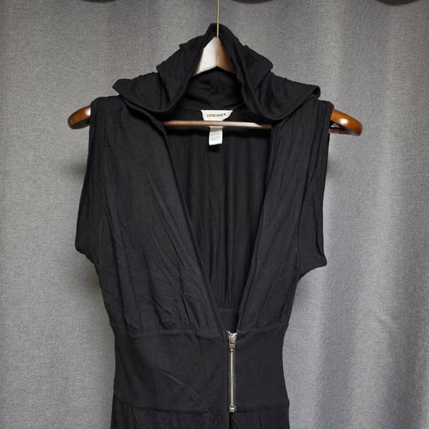 Diesel Gothic Hooded Rayon Wool 드레이프 원피스