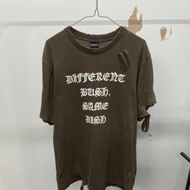 넘버나인 04AW GIVE PEACE A CHACE 디스트레스드 티셔츠