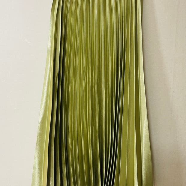 페이퍼문 올리브 플리츠 롱 새틴 스커트 55