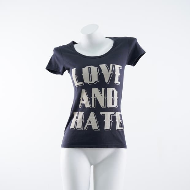 d.i.a Y2k 스컬 윙 백 프린팅 반팔 티셔츠