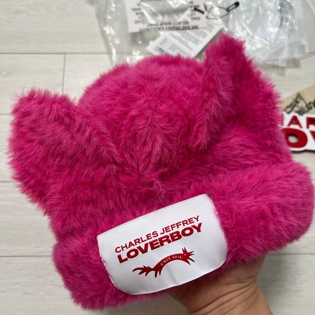 찰스제프리러버보이 플러피 청키 이어 비니 핑크