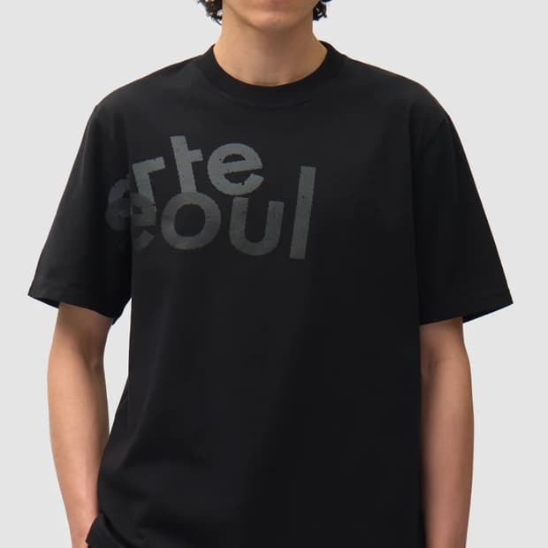 Arte Seoul T shirt 블랙