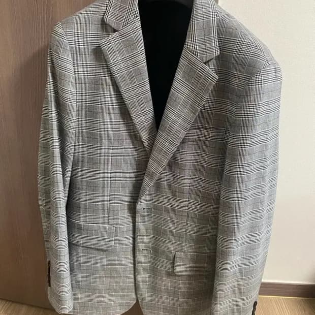 앤드지 글렌 체크 자켓 95사이즈 팔아요.