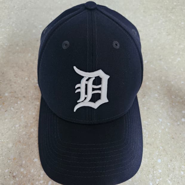 뉴에라 디트로이트 타이거즈 볼캡 네이비