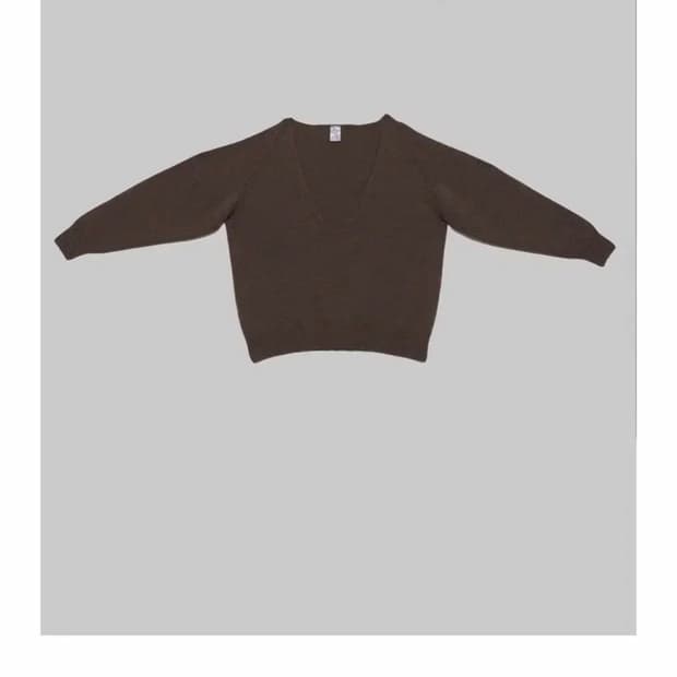 베이스레인지 Soar V넥 - Arles 메리노 울