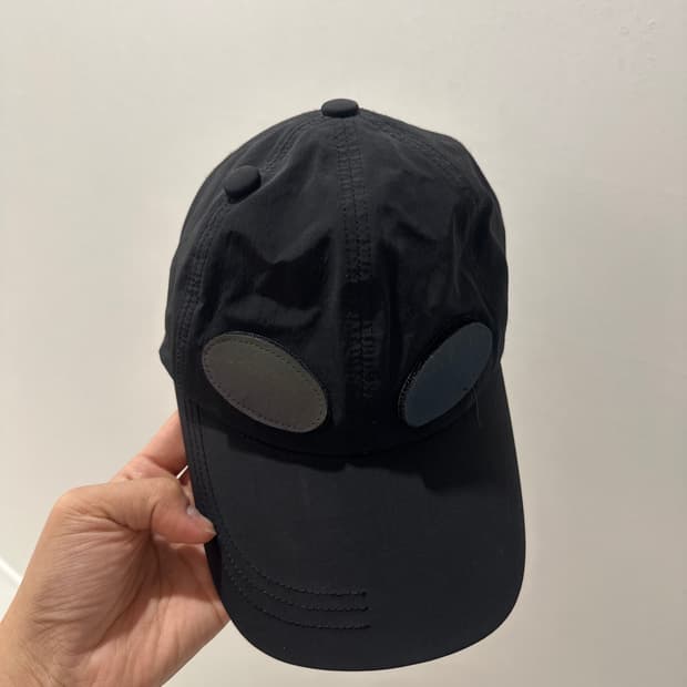 아더에러 외계인모자