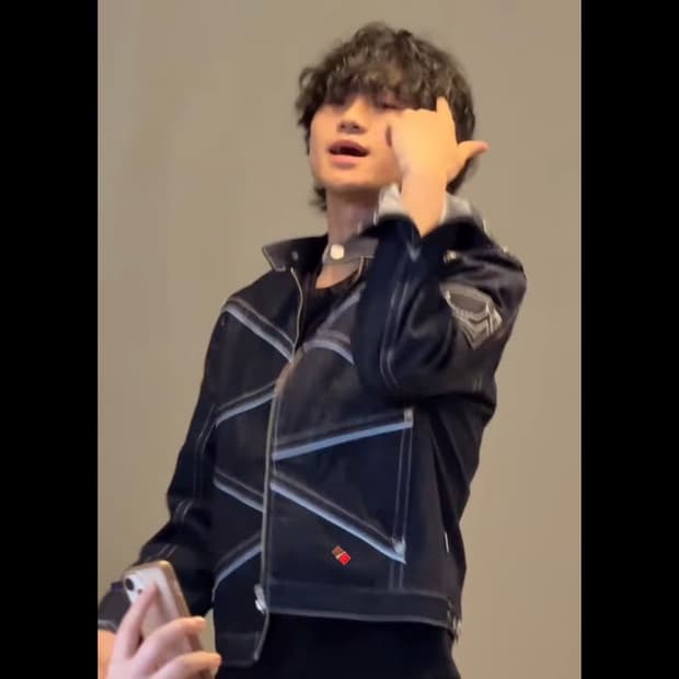 샤이보이토비 착용)트루릴리젼 데님자켓 