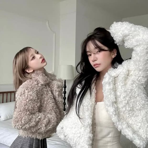 W) 더오유 베이직 핏 퍼 자켓 화이트