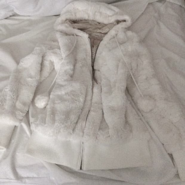 오네갸루 폼폼 후드 퍼 집업 자켓 히메 라떼 갸루