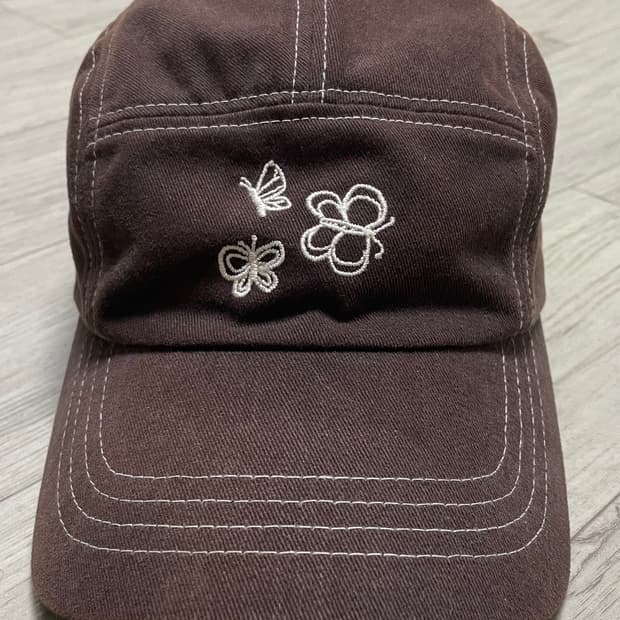 Butterflies in stummy 캡모자 팝니다!