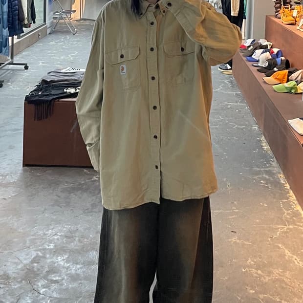 칼하트 투 포켓 베이지 워크셔츠 H1030