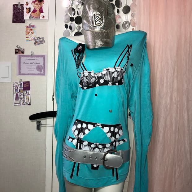 Blue tint top