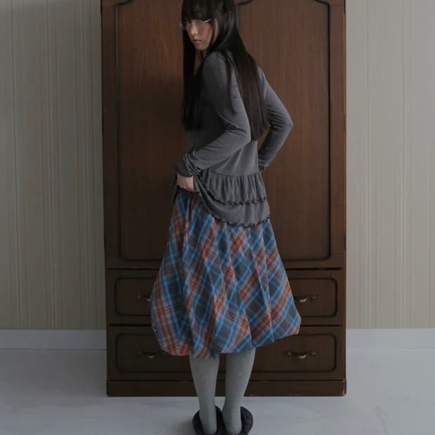 바니쉬먼트 Puff check midi skirt_blue