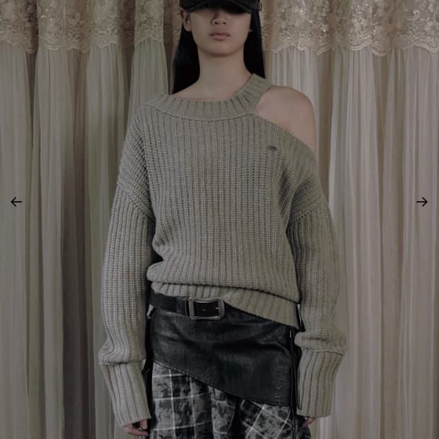 보헤미안서울 컷아웃 니트 우드