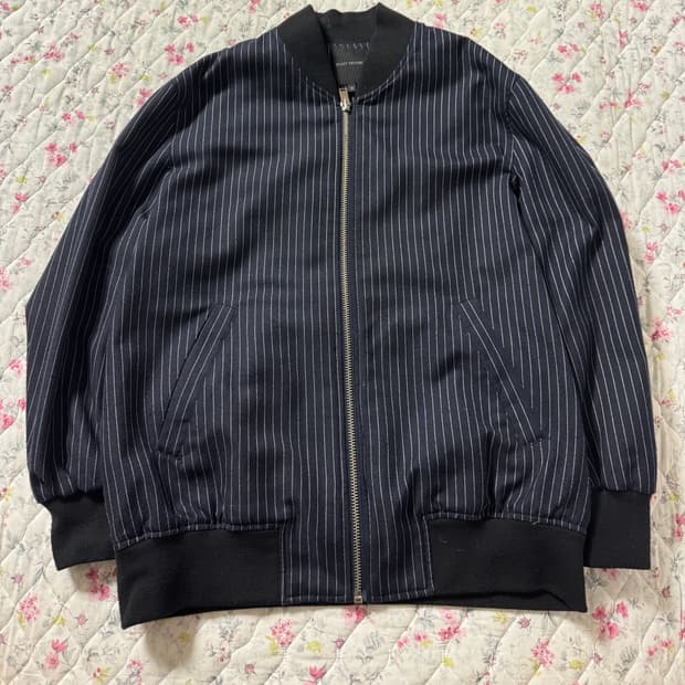 에잇세컨즈 스트라이프 블루종 봄버 m