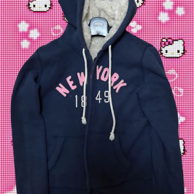 후아유 y2k 뉴욕 1843 보아털 후드집업 네이비