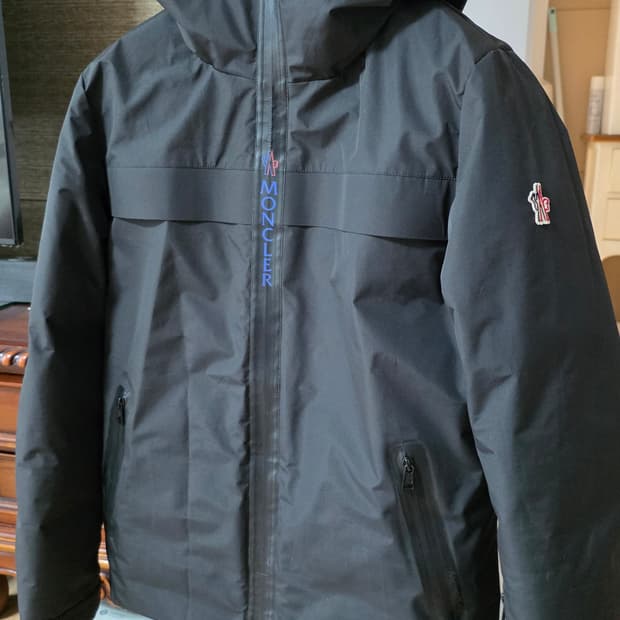 몽클레어 그래노블 패딩 2사이즈 100