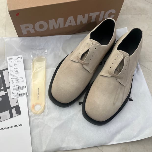 새상품(280)로맨틱무브 투데이즈 더비 아이보리 스웨이드