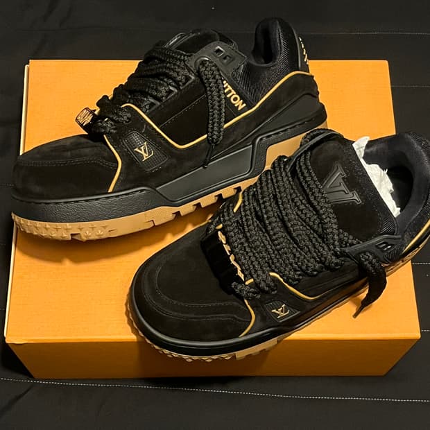 루이비통 맥시 스니커즈 블랙 UK5