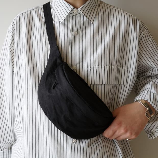 스틸바이핸드 STILL BY HAND WAIST BAG (잉크 블랙)
