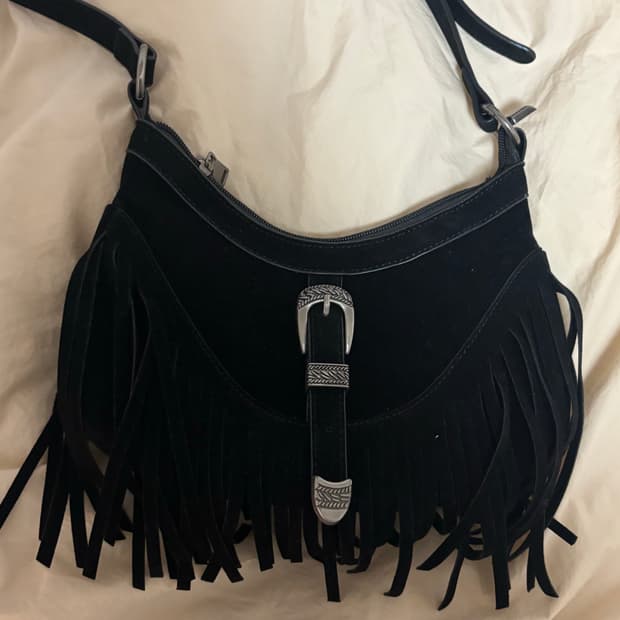 태슬 스웨이드 크로스백 가방